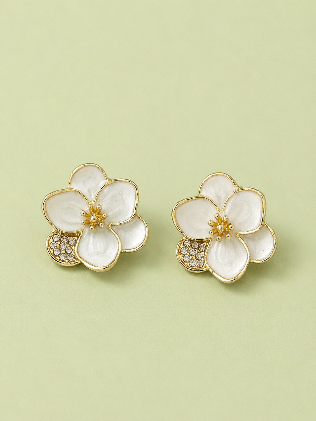 Pearl Blossom Gold -Small Earrings - 034