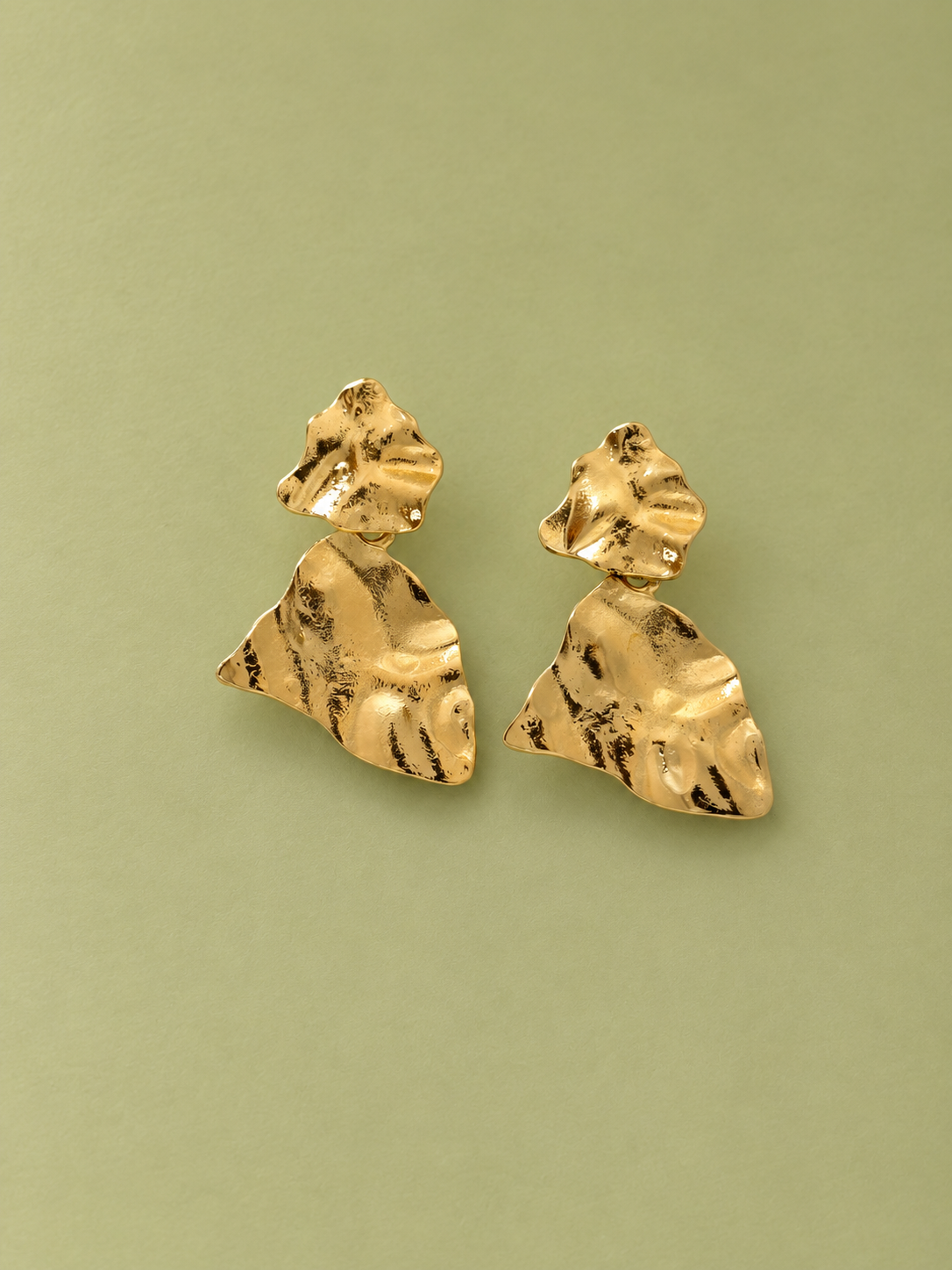 Gold Abstract Wavy Drop Earrings - 053